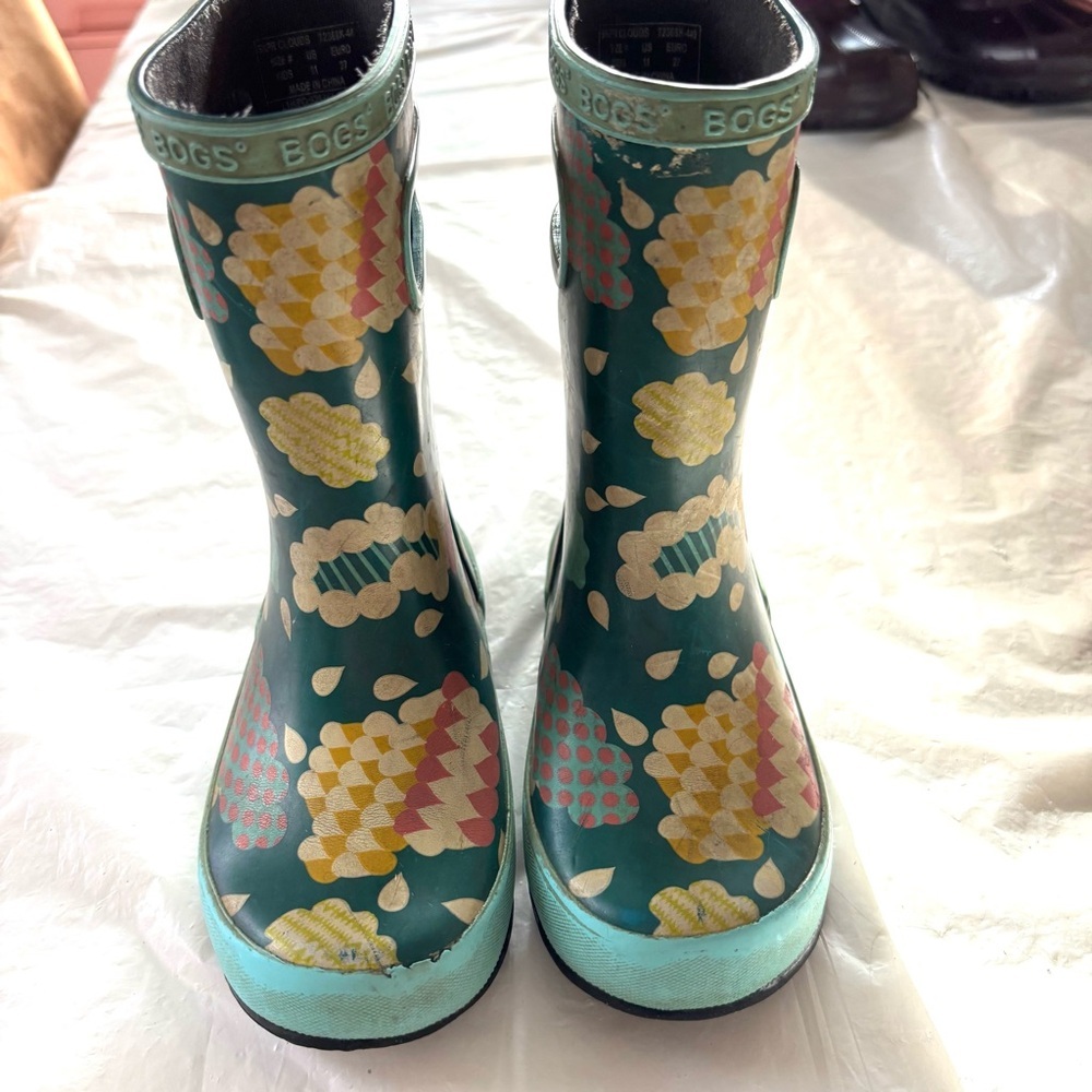 Bogs Skipper Cloud Rain boots Blue and Yellow Floral SZ 11 Worn - Picture 12 of 14